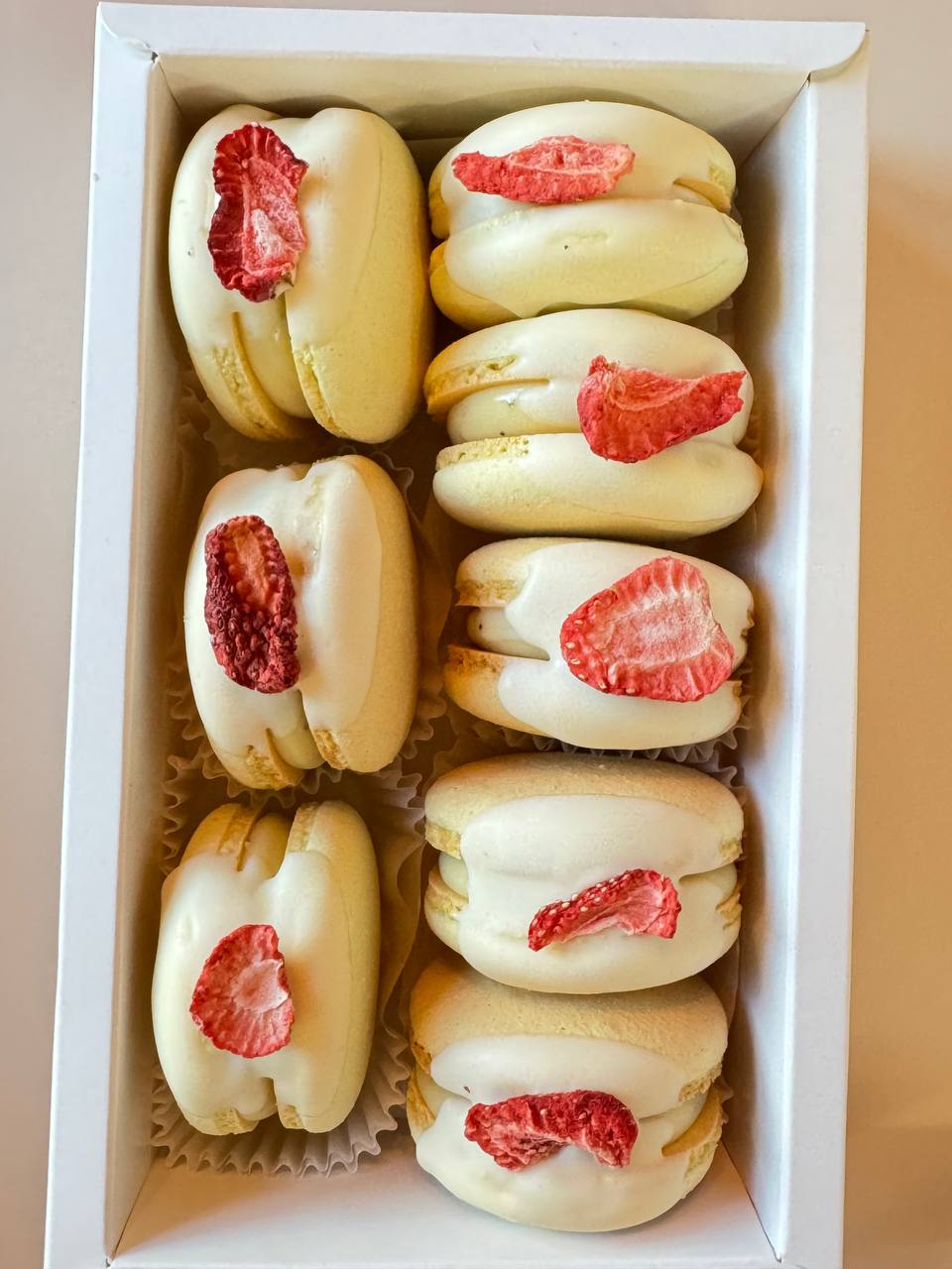 Lemon Pie Macarons