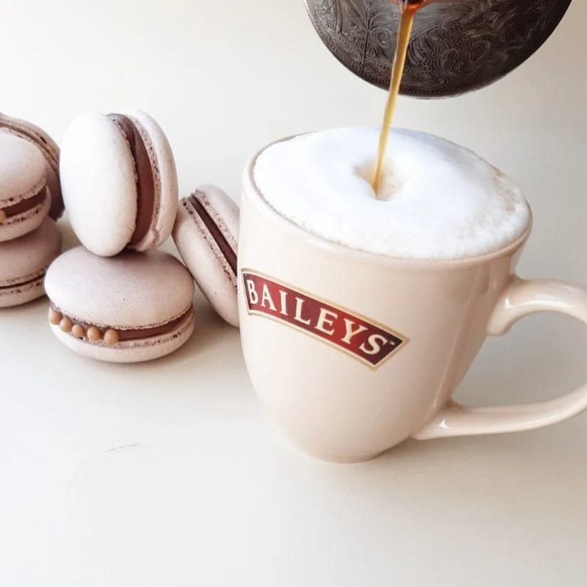 Salted Caramel Macarons